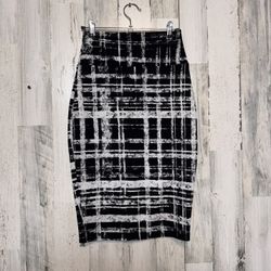 Wet seal Black and white midi skirt size small