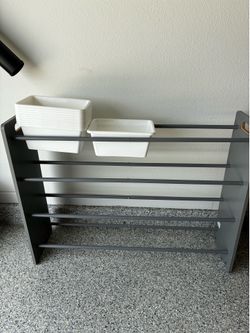 REDUCED Shoe rack/storage