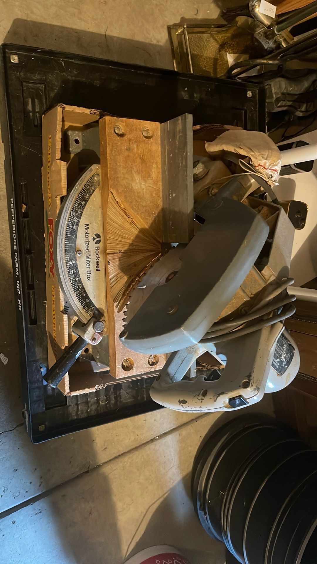 Motorized Miter Box