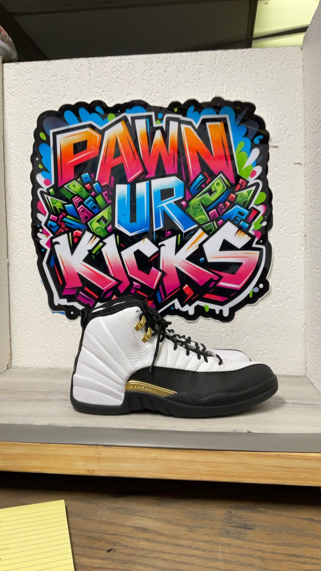 Air Jordan 12 / White,Black / Size 11