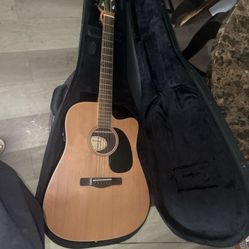 Mitchell Acoustic/electric Guitar 