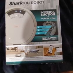 SHARK ION  ROBOT 