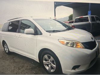 2014 Toyota Sienna