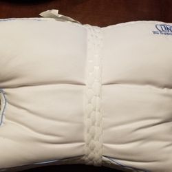Contour Pillow 