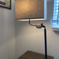Side Table With Lamp