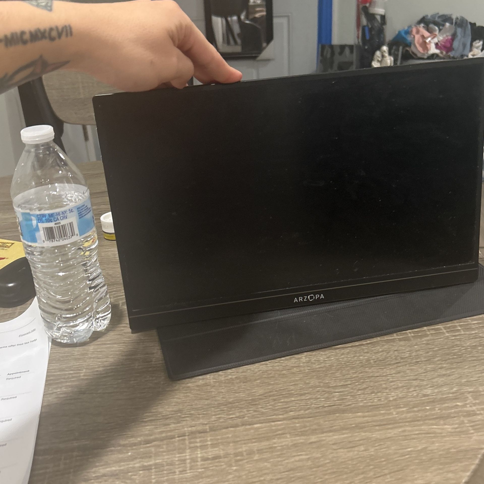 Arzopa 15.6 Inch Gaming Monitor