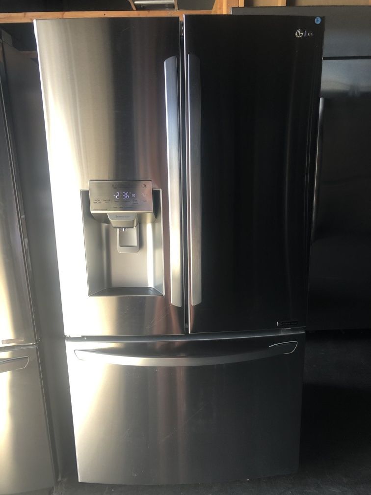 ABSOLUTELY BRAND NEW LG 26.2 cu. ft. French Door Smart Refrigerator