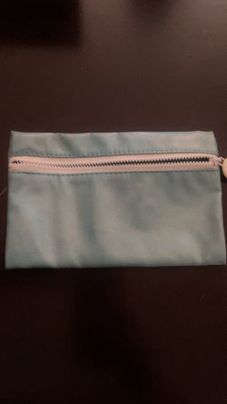 Women’a makeup bag