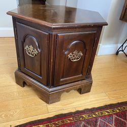 Wood End Table 