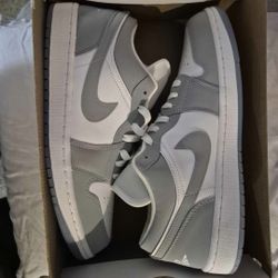 Jordan Women 11.5...in Men 10 