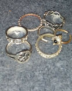 Toe rings or hand rings