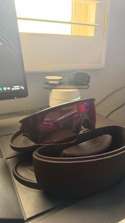 Vanguard Oakley metas