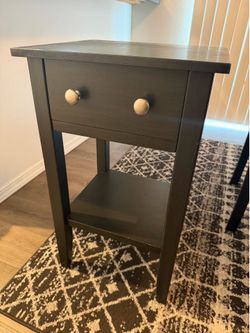 World market end table