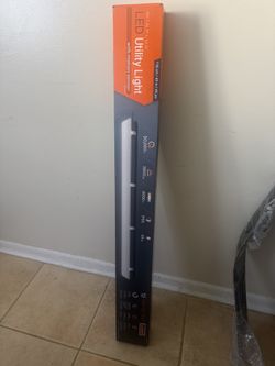 Winplus Utility Light w/ Motion Sensor