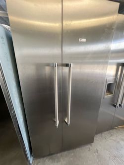 Thermador 42” built in refrigerator
