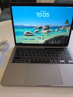 2020 Macbook Pro A2251  i5,16Gb,1Tb SSD,13” LCD, AC Charger, Grade A Excellent,Space Gray Color, Office 2022 for Great Promo Now
