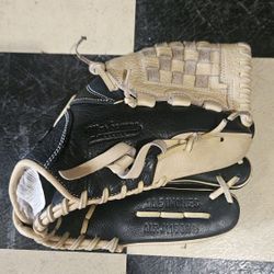 Baseball Gloves 