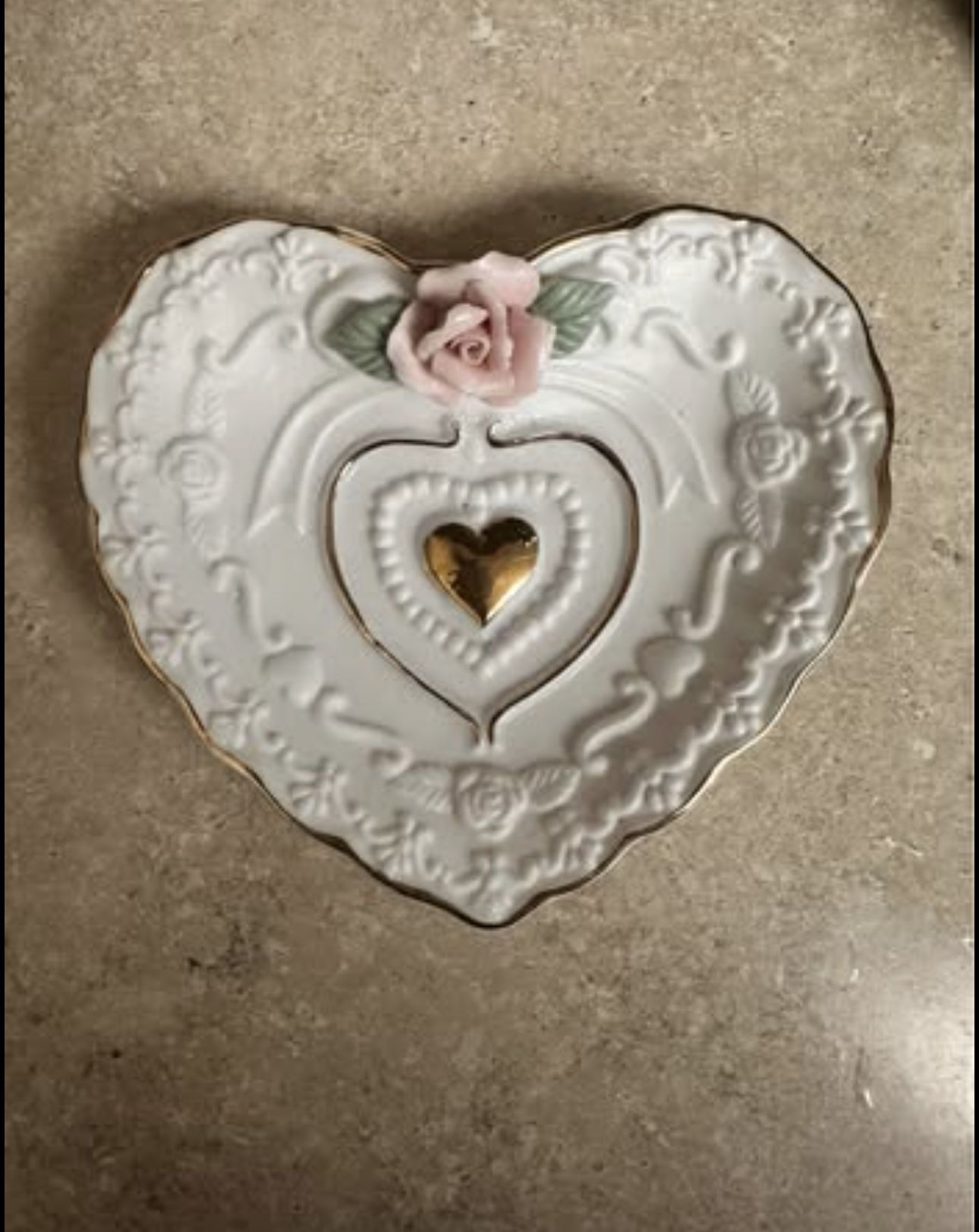 Ceramic Heart Trinket 