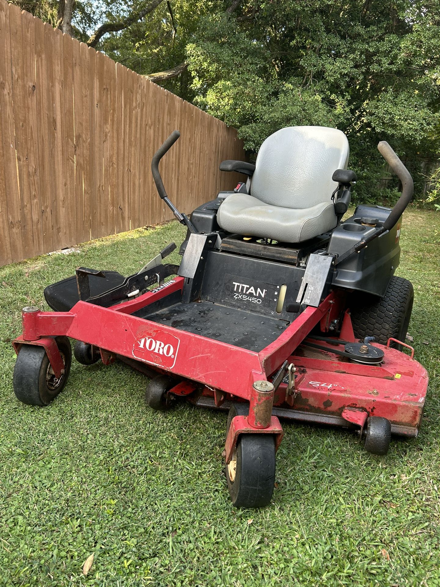 TITAN ZX5450 TORO COMMERCIAL ZERO TURN