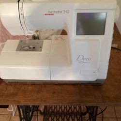 Bernette 340 Bernini Deco Embroidery Sewing Machine