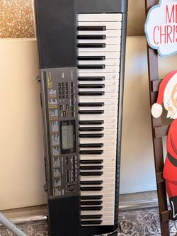 Casio LK-265 61-key Lighted Key keyboard.
