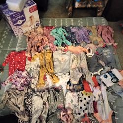 Baby girl clothes/Diapers 