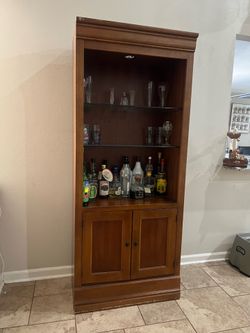 Wood display cabinet
