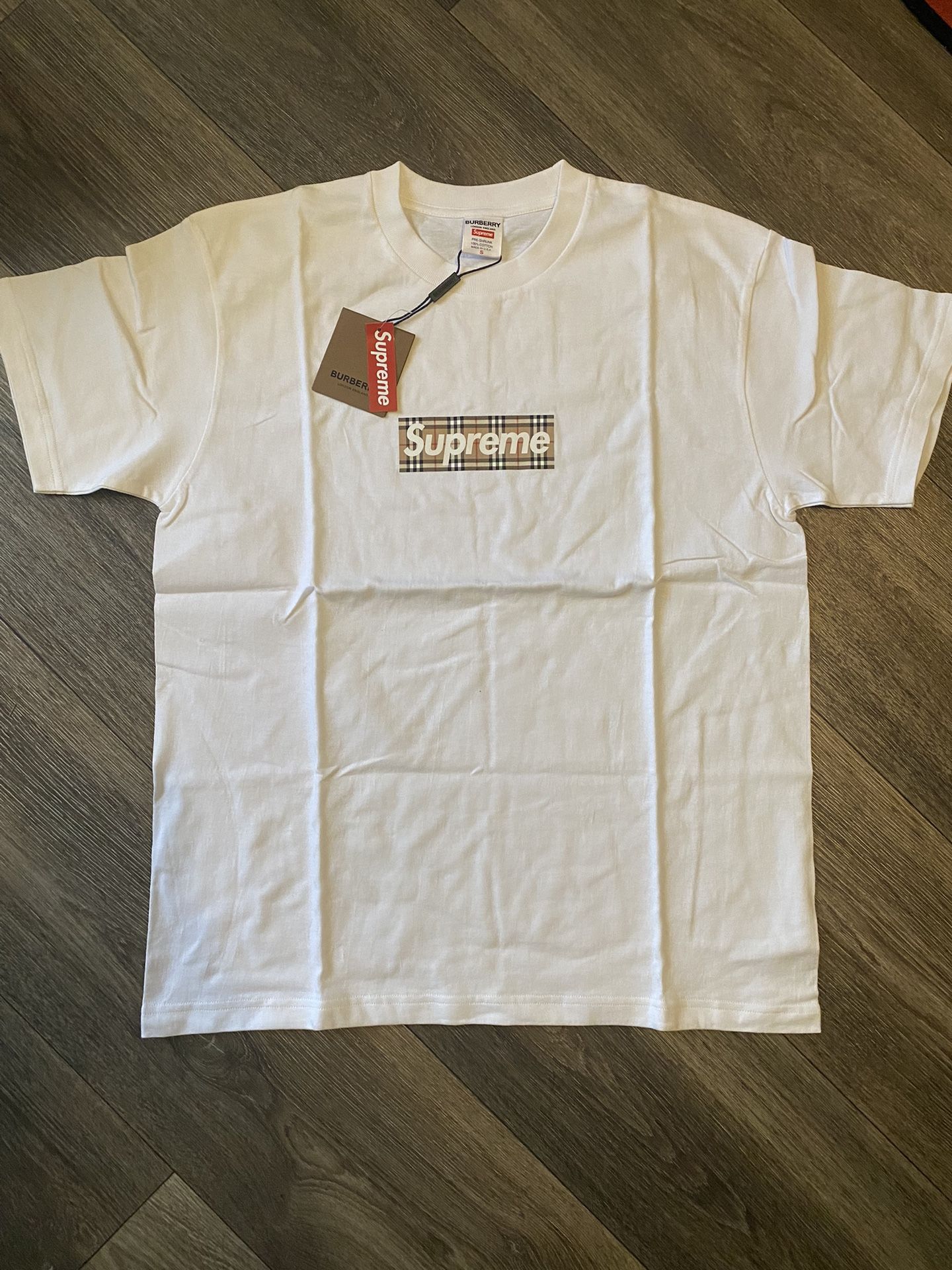 Supreme Burberry T-shirt Size Small Men