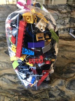 Lego mixed pieces 2.5 lbs