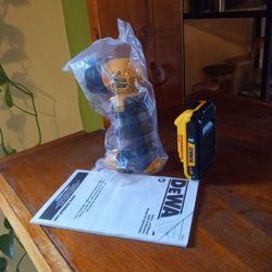 DeWalt 20 V New LED  Flashlight.  W/ Battery.  2.0 AH Lithium 