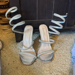 Silver Heels Size 6 1/2