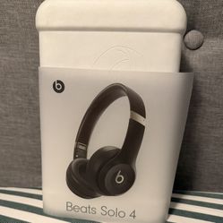 Beats Solo 4
