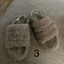 Grey Ugg Yeah Slides