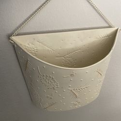 Metal Hanging Planter