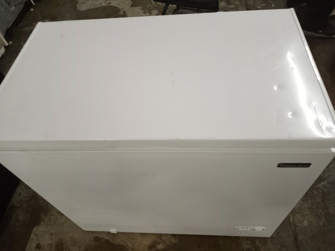 Magic chef chest freezer