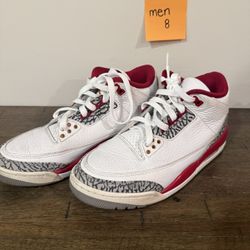 Jordans in Excellent Condition 