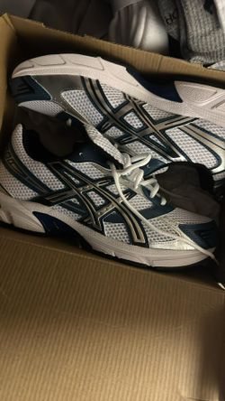 ASICS SIZE 10 