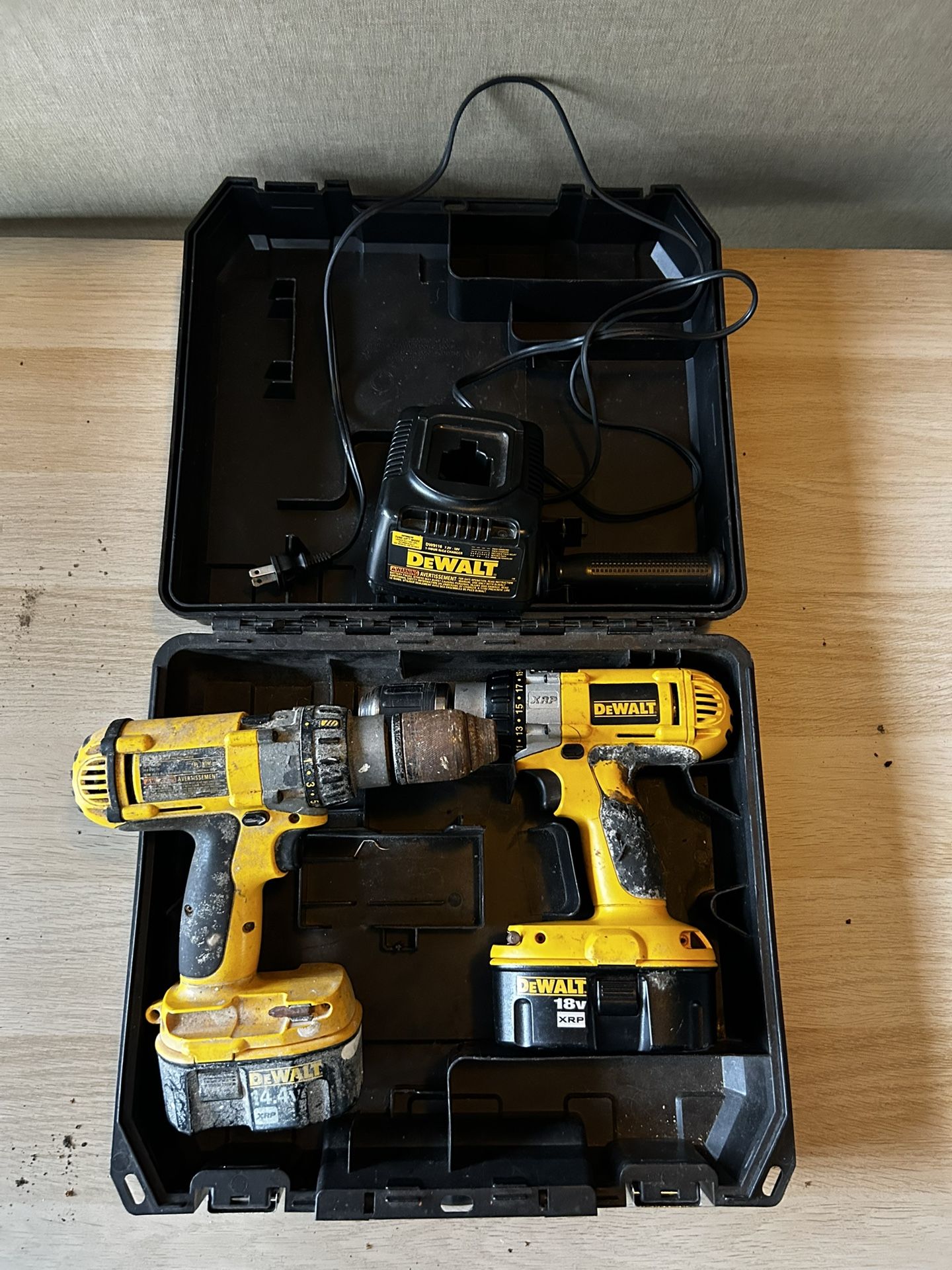 DeWalt Cordless Drill Driver w/charger and batteries (set of 2)