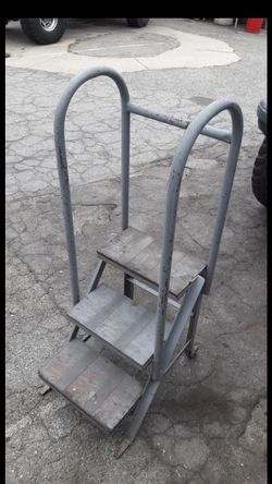 Step ladder