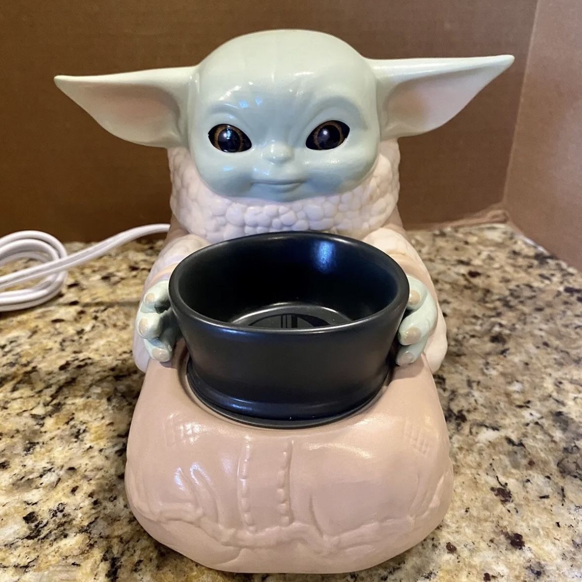 Scentsy baby yoda authentic Warmer