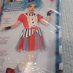 Halloween Costumes 
