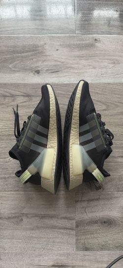 Adidas NMD_R1 V2 Black Gray GY6166 Men’s Running Shoes Sz 7