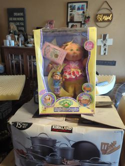 2007 Cabbage Patch Doll With Sister And Hair Glow In Dark