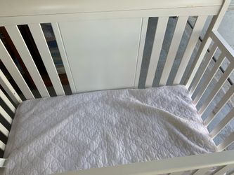 Crib with mattress