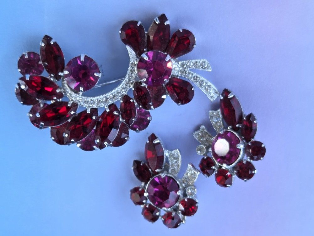 Vintage Eisenberg Brooch & Clip Earrings 