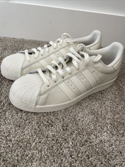 Women’s Adidas Superstar 7.5