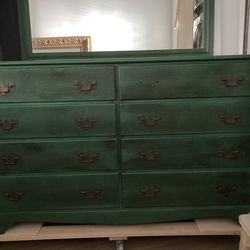 Vintage Baumritter 8 drawer dresser