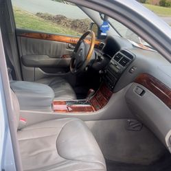 2002 Lexus LS 430