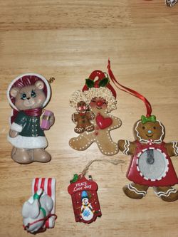 Lot of 5 Ornaments