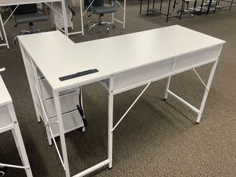 Office Furniture Clearout – Brand New L-Shaped Desks